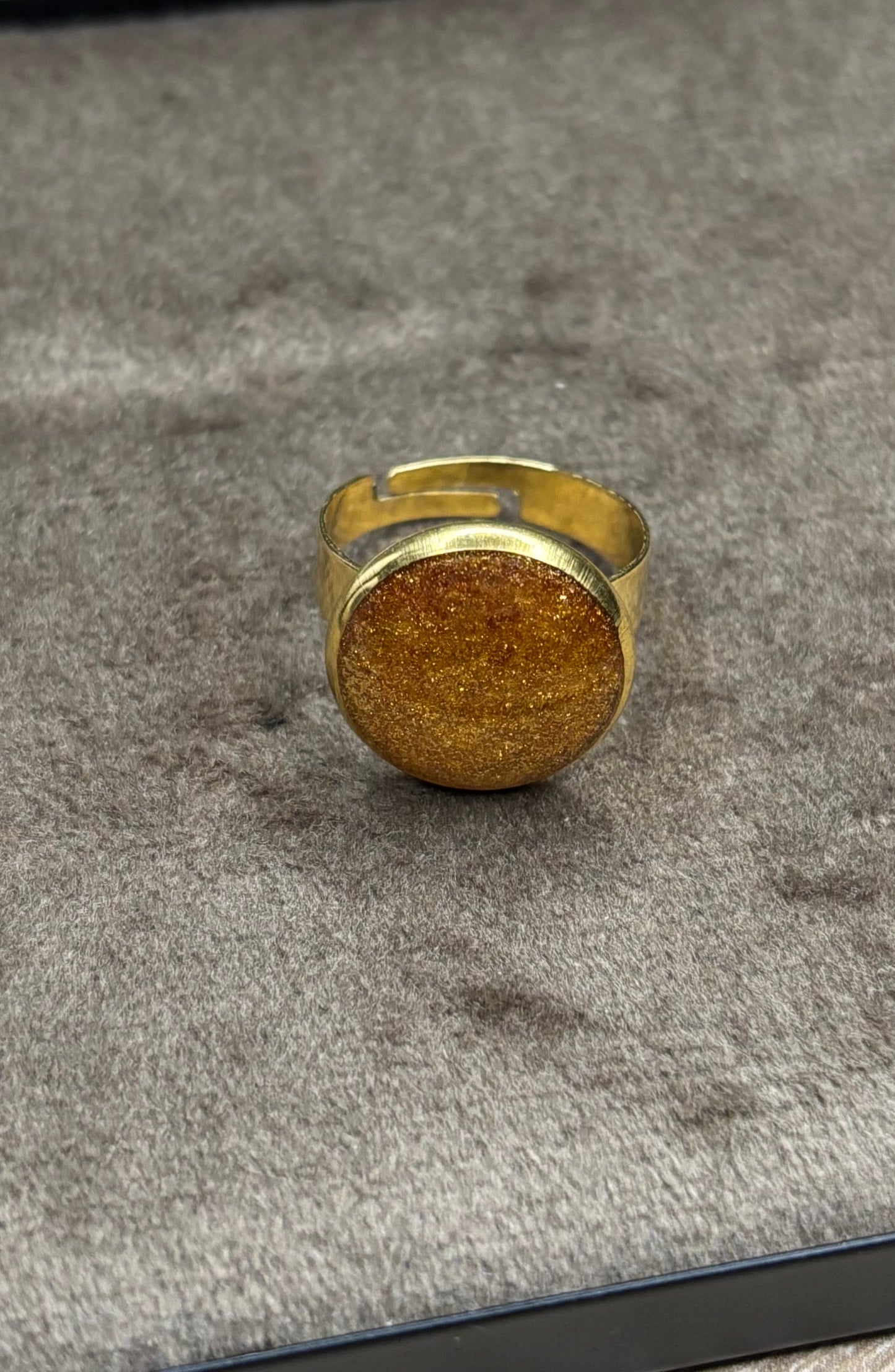Bague dorée