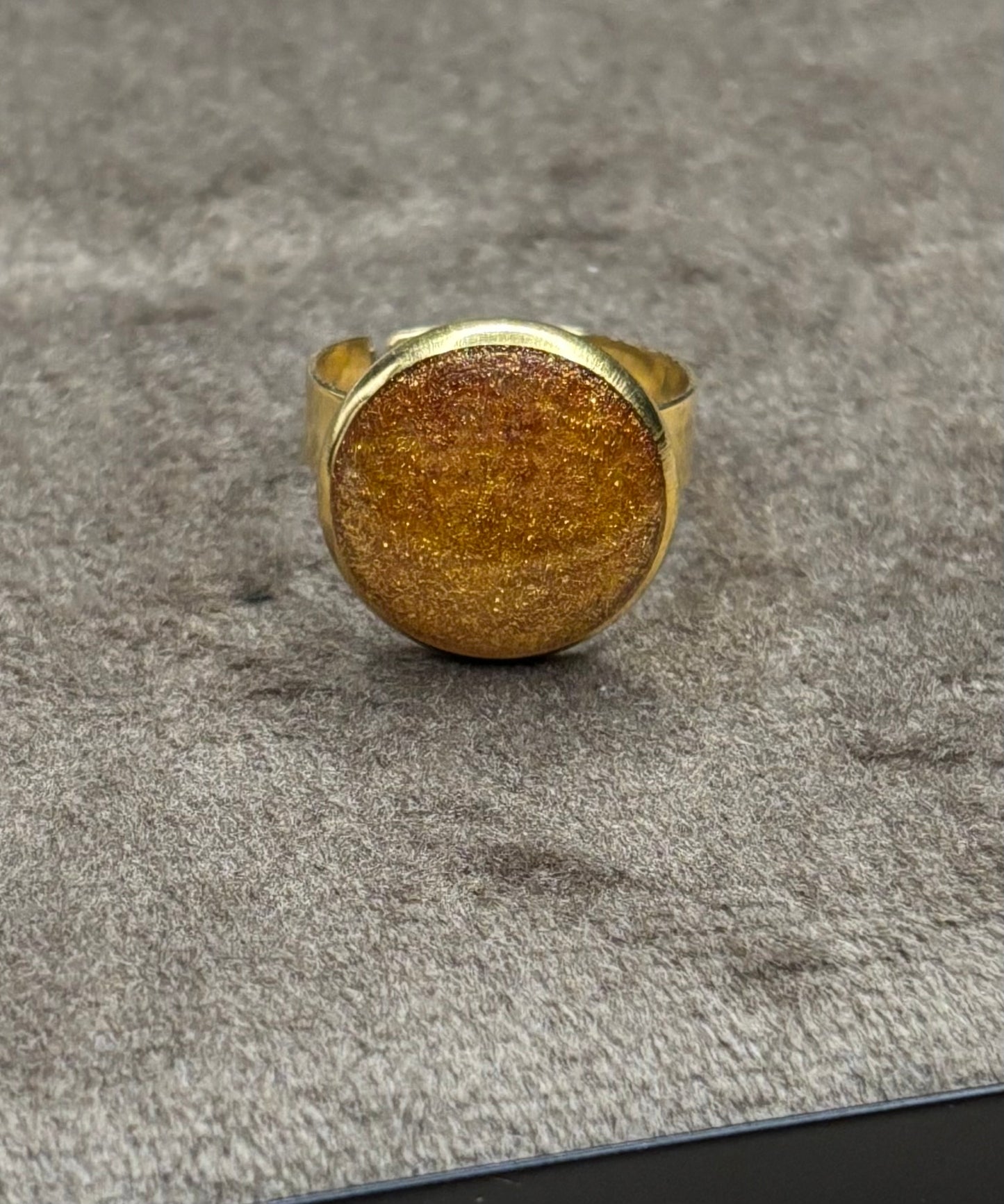 Bague dorée