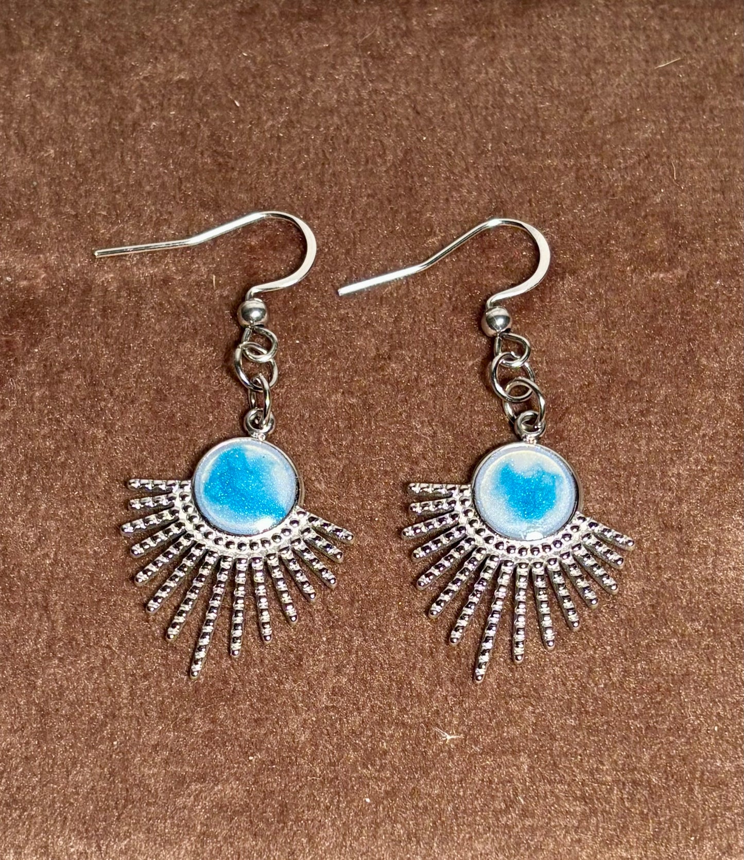 Boucles d’oreilles soleil bleue