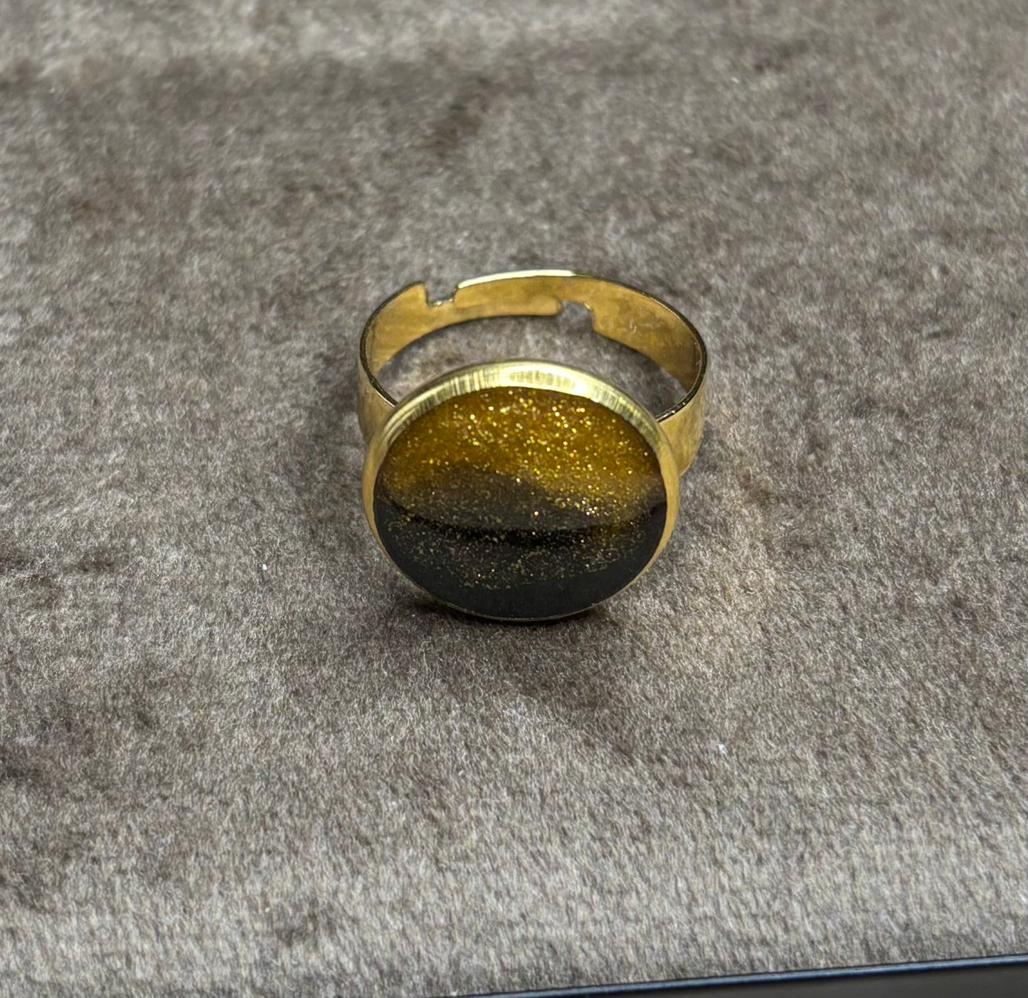 Bague bicolore noire et dorée
