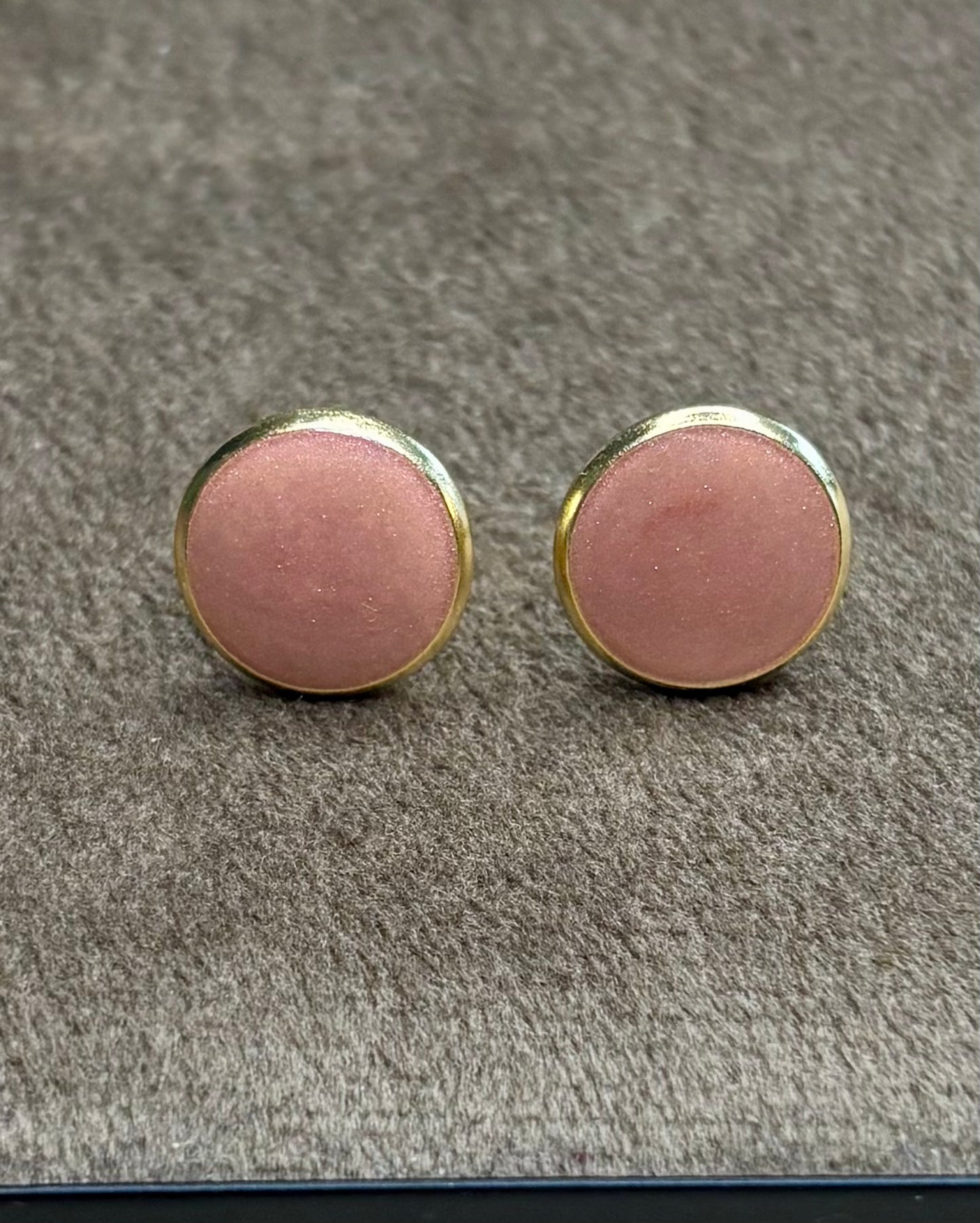 Boucles d’oreilles roses
