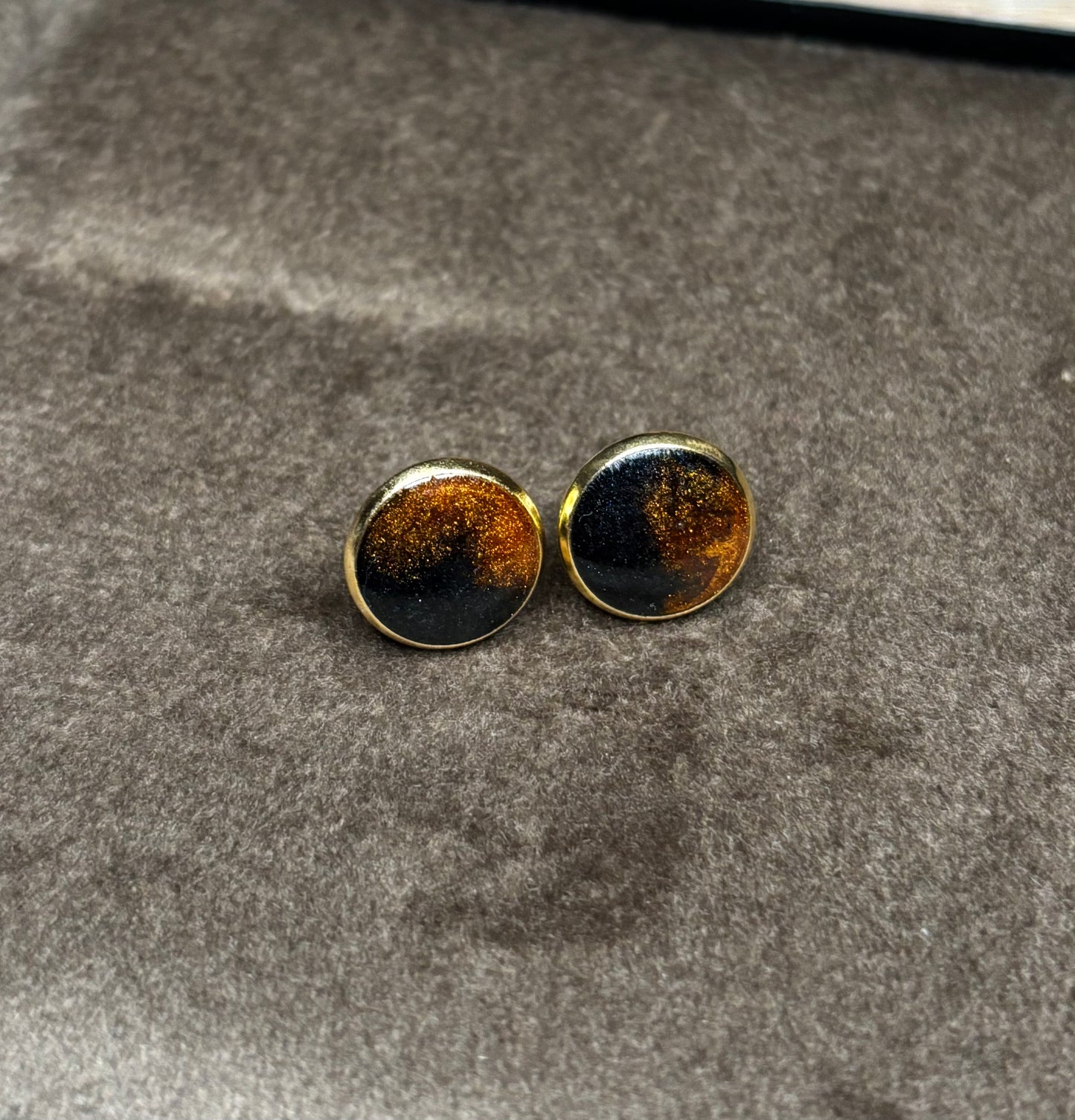 Boucles d’oreilles bronze et noire