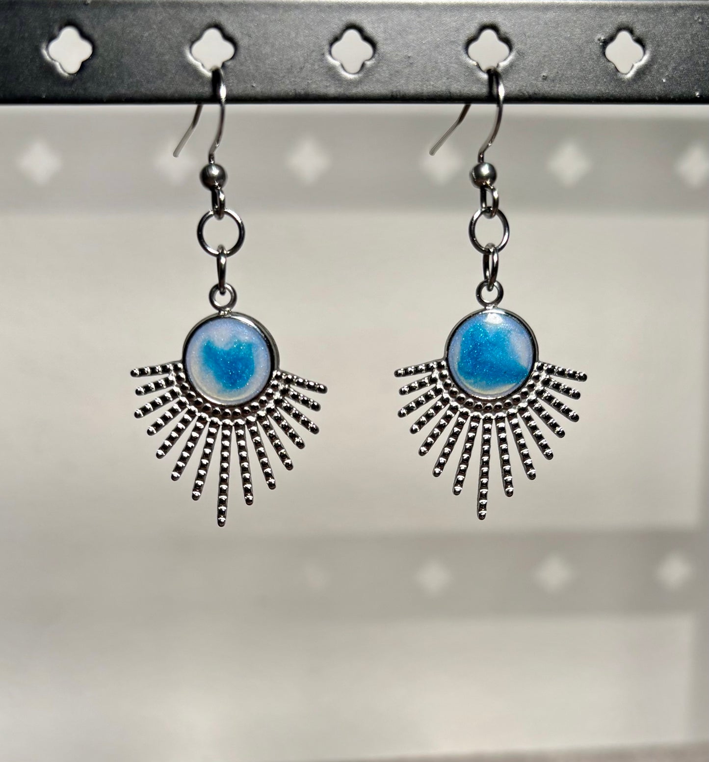 Boucles d’oreilles soleil bleue