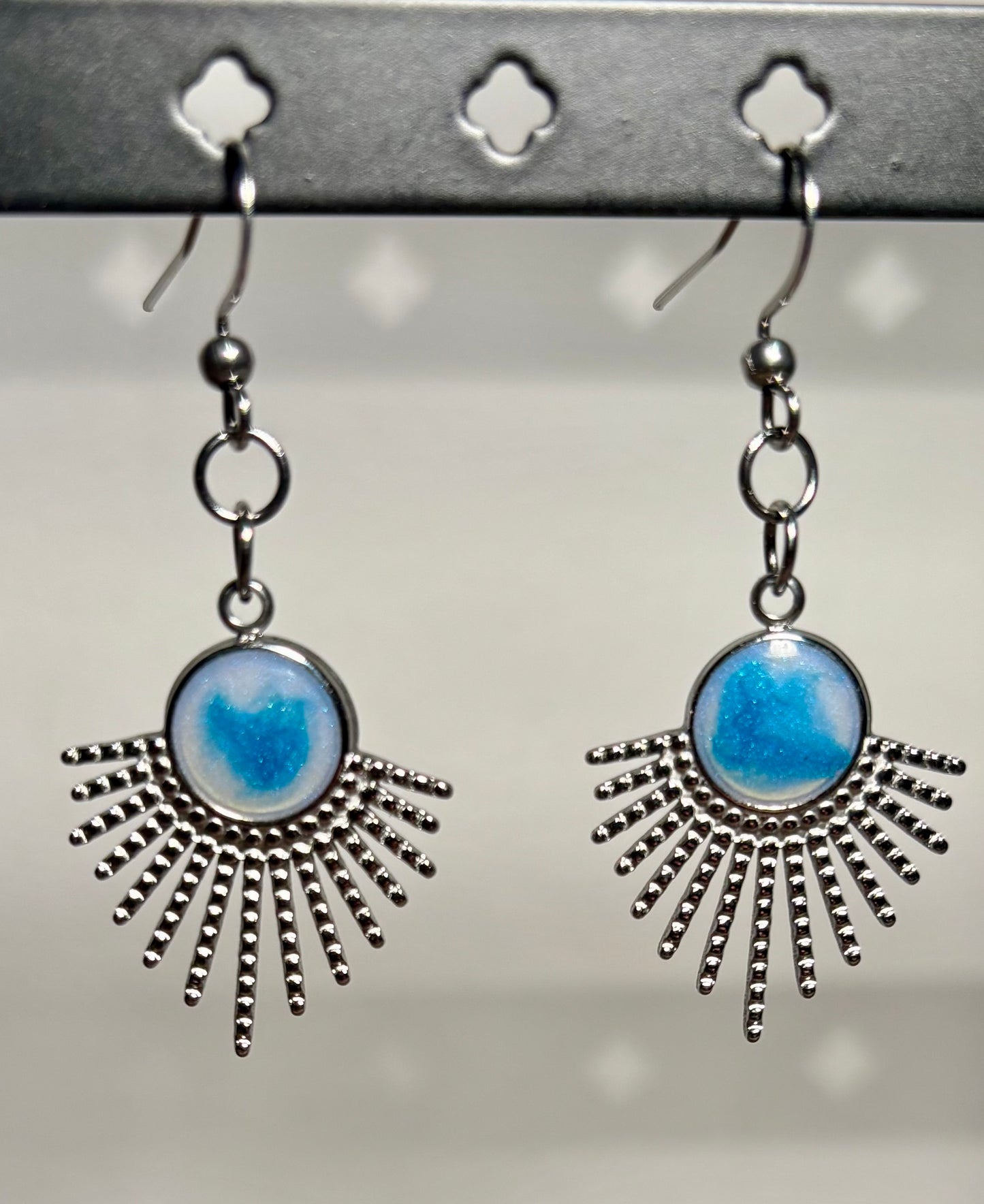 Boucles d’oreilles soleil bleue